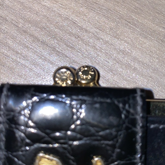 CELINE BLACK LEATHER HORSE AND CARRIAGE KISSLOCK VINTAGE WALLET - Picture 7 of 9